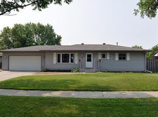 55 28th Ave NE, Fargo, ND 58102