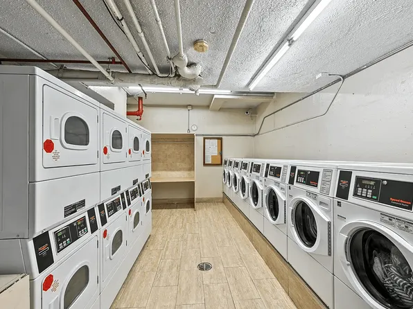 35 East 38th Street image 8 of 9