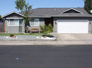 369 Candis Dr, Eagle Pt, OR 97524