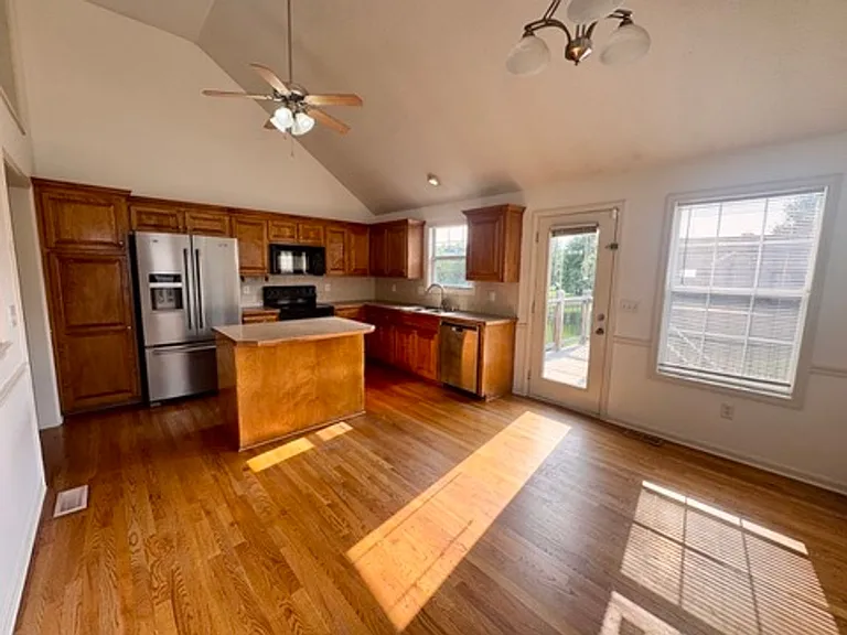 14064 Southern Rd — Photo 9