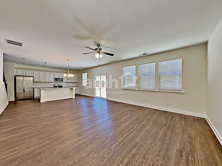 256 Lake Vista Dr — Photo 8