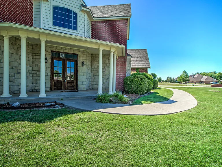 22525 Lindy Ter — Photo 10
