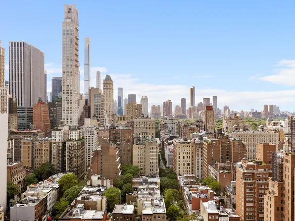 167 East 61st Street 27D image 2 of 9