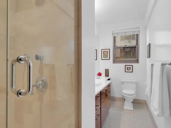 1150 Park Avenue image 7 of 7