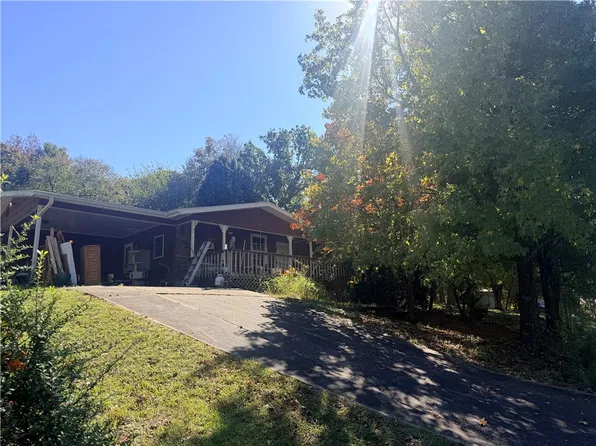 59 Leicester Dr, Bella Vista, AR 72714
