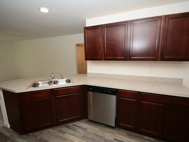 93 Panorama Dr — Photo 15