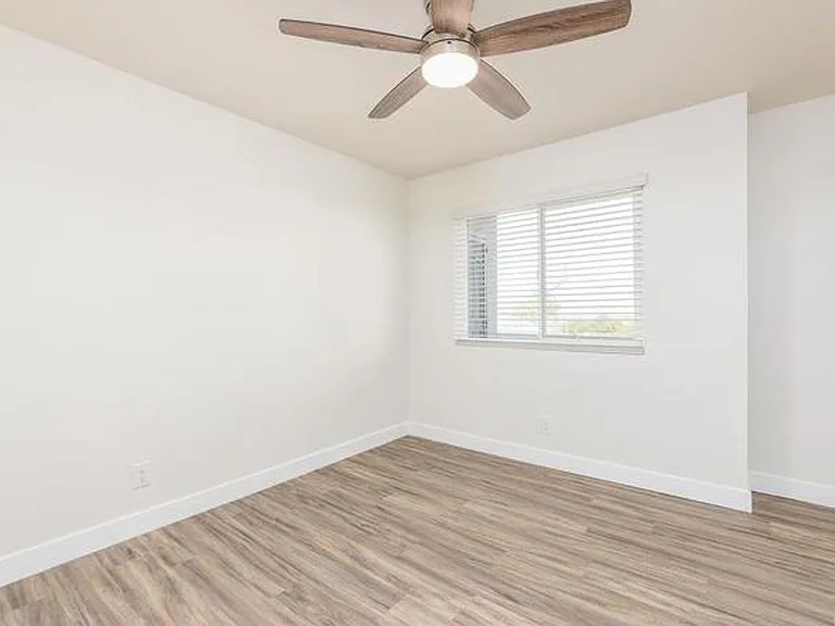 721 Buena Tierra Way #190 — Photo 26
