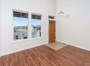 21295 Thornhill Ln, Bend, OR 97701