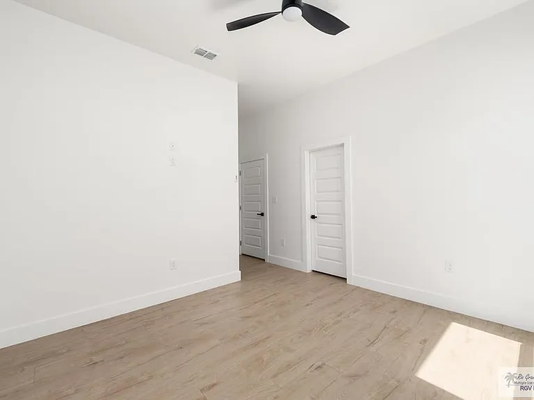 6297 Polanco Dr — Photo 12
