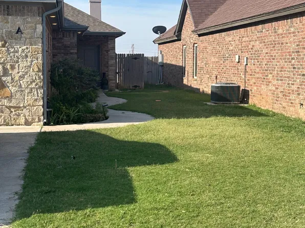 2021 102nd St #A, Lubbock, TX 79423