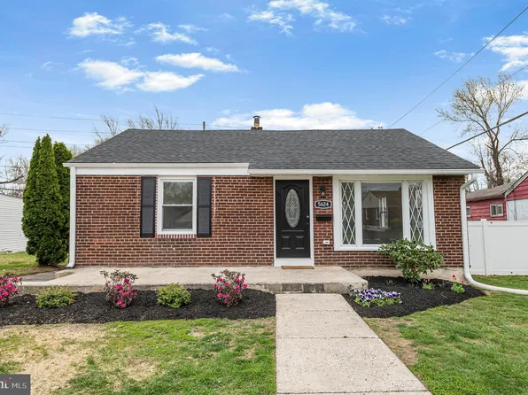 5624 Fleetwing Dr, Levittown, PA 19057