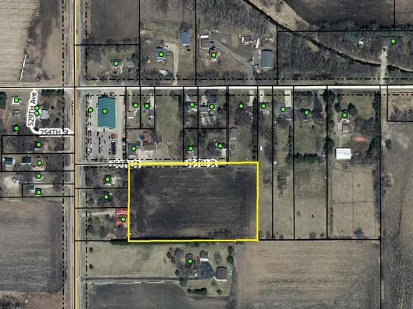 254th St, Austin, MN 55912