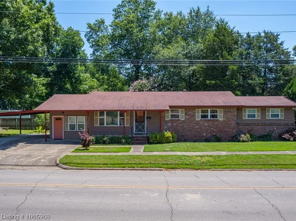 205 N 5th St, Paris, AR 72855