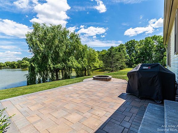 5th image of 7709 Berwick Dr