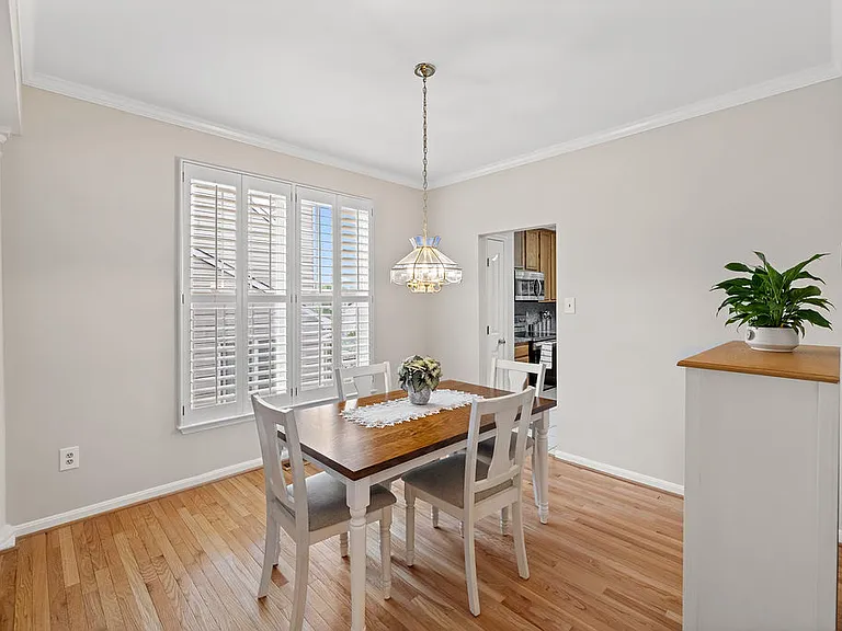 5714 Silk Tree Dr — Photo 9