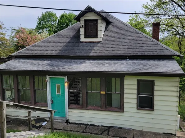 123 Sims Ln, Charleroi, PA 15022