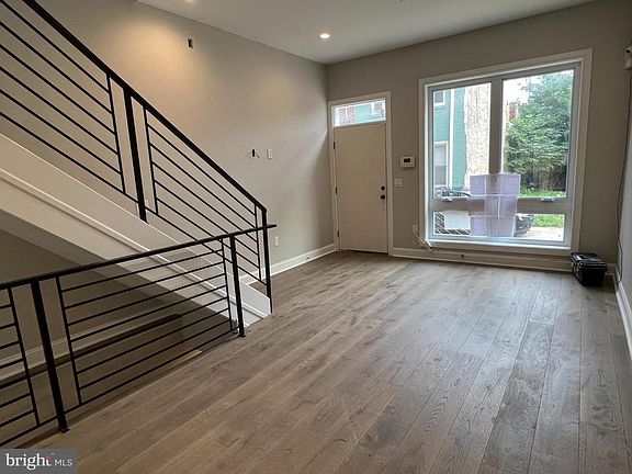 2nd image of 2634 Latona St