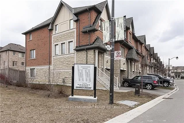 1301 Granrock Cres — Photo 14