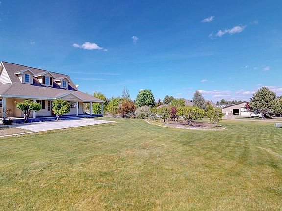 3rd image of 42902 E Baker Dr
