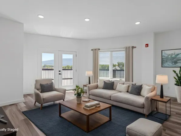 East Line Apartments, 901 E Main St #105, Chattanooga, TN 37408