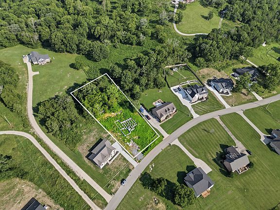 3rd image of 505 Bridle Path Ln