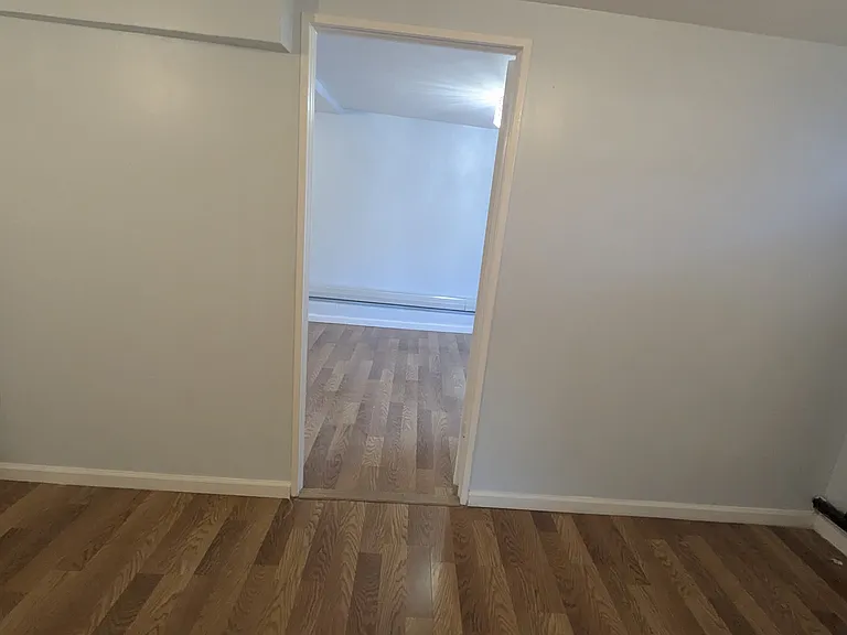23 Bedford St — Photo 32