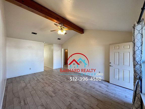 3rd image of 104 Crest Dr