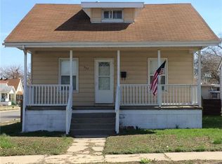 337 N 2nd St, Wood River, IL 62095