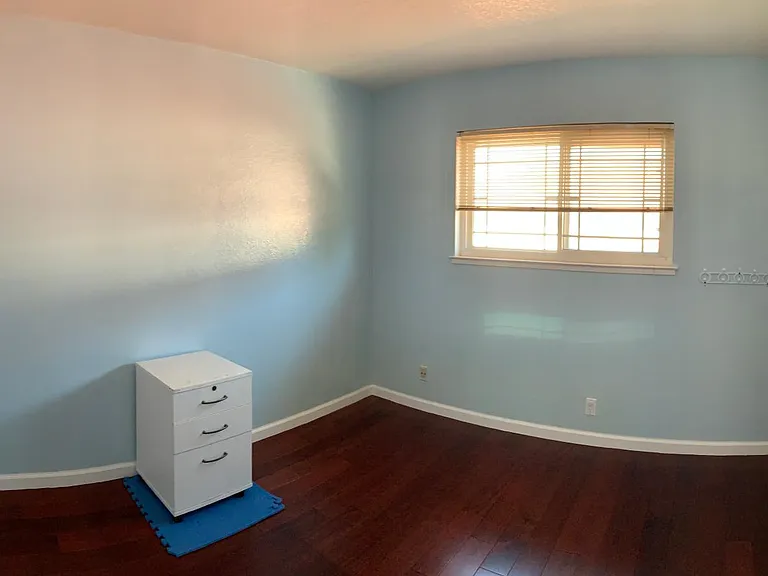 1808 Daltrey Way — Photo 13