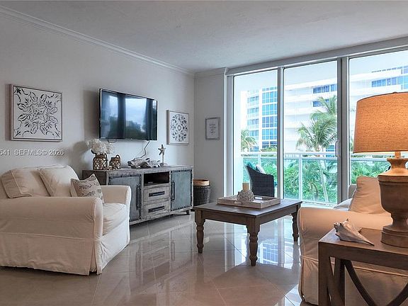 5th image of 3001 S Ocean Dr APT 319