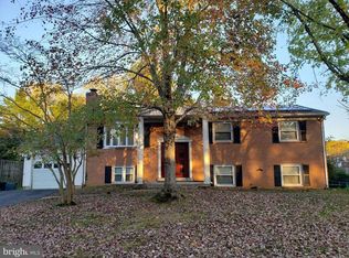 9402 Loughran Rd, Fort Washington, MD 20744