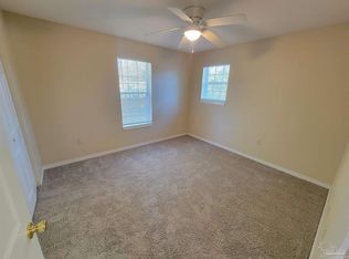 6834 Hunt St, Milton, FL 32570