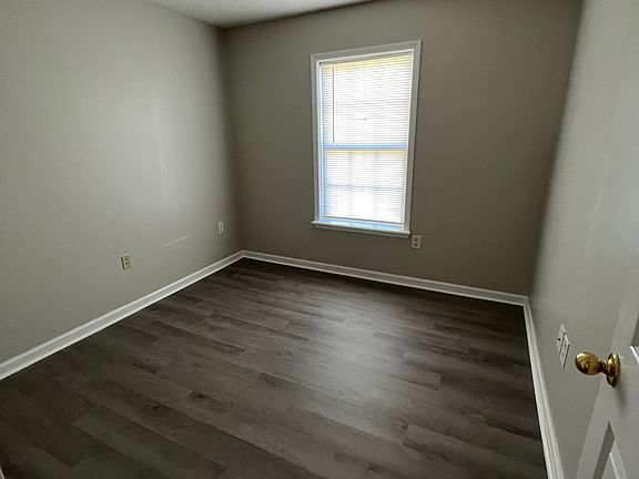 4th image of 4319 W Hines St #C