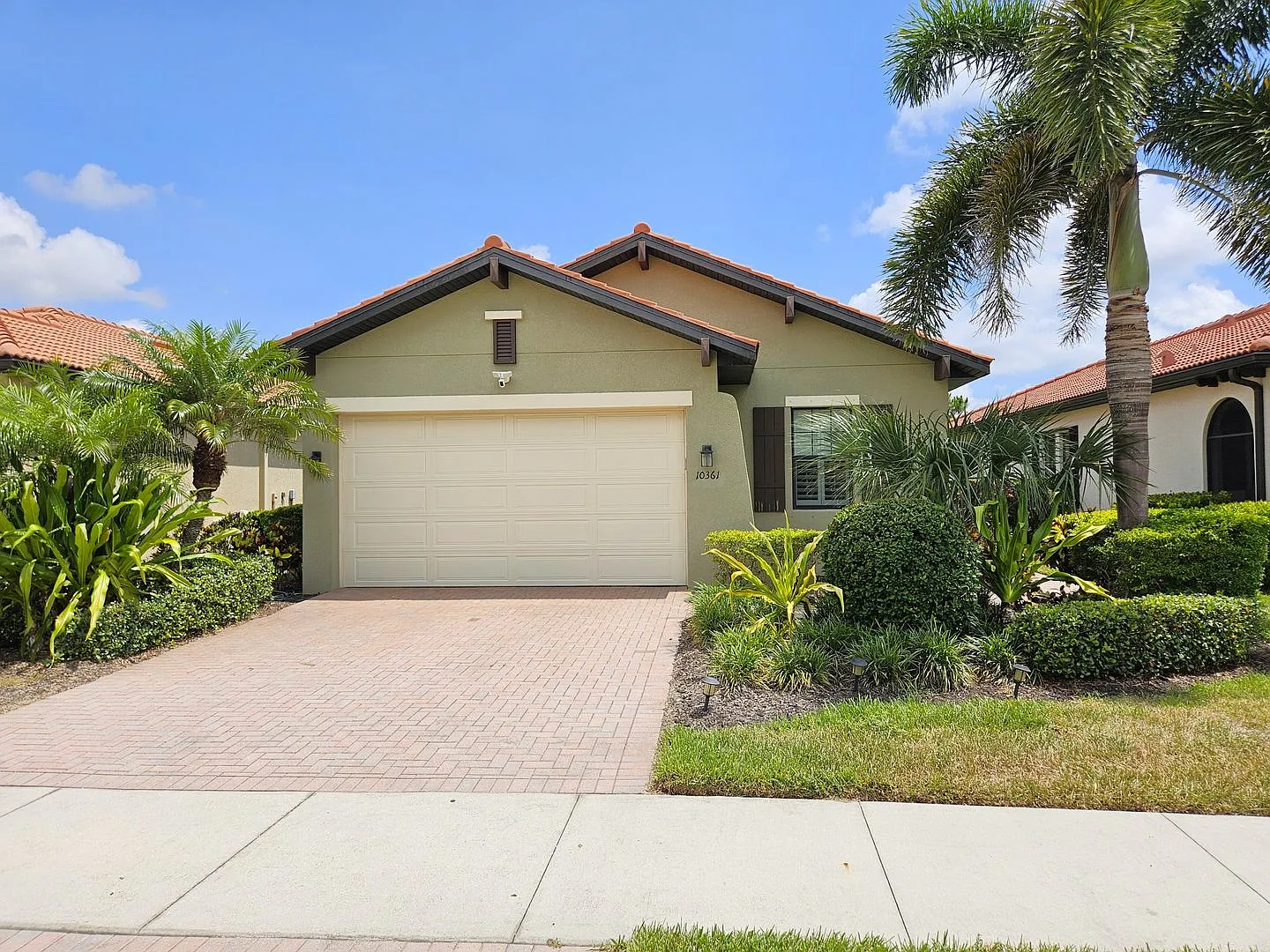 Seasonal Short-Term 3 Bedroom 2 Bathroom Single Family Home in Sarasota National! — Photo 2