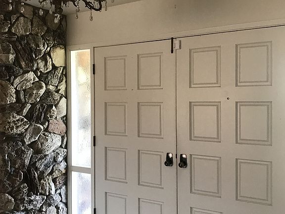 3rd image of 420 Donald Dr