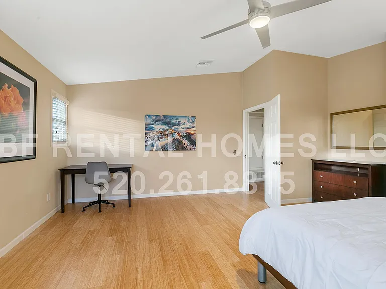 1040 N Arizona Ave — Photo 25