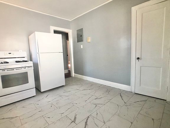2nd image of 333 S 5th Ave Floor 2
