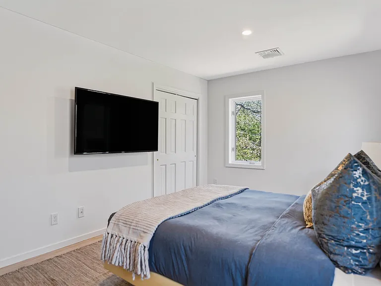 66 Hog Creek Rd — Photo 34