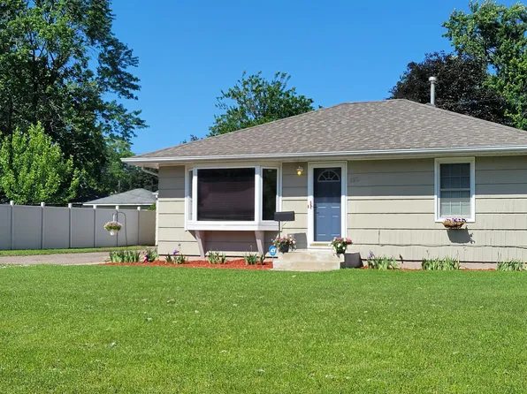 6221 Bryant Ave N, Brooklyn Center, MN 55430