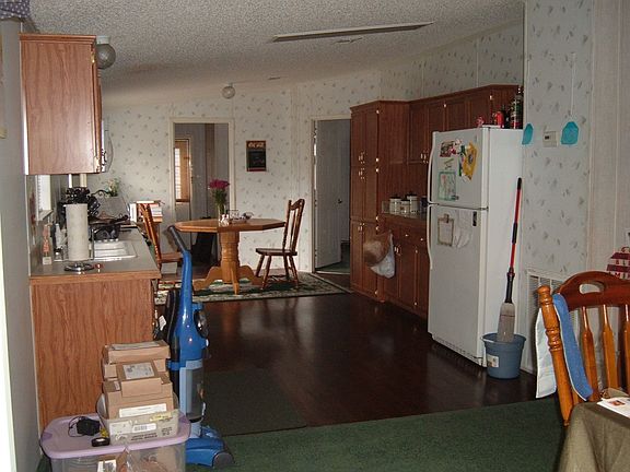 3rd image of 3796 Pioneer Trails Dr