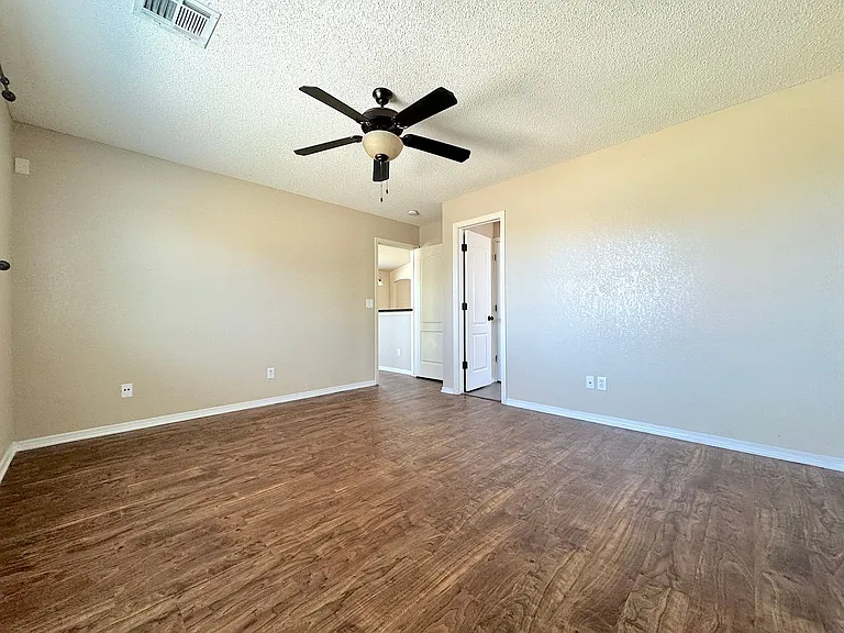 12981 Alfredo Apodaca — Photo 15