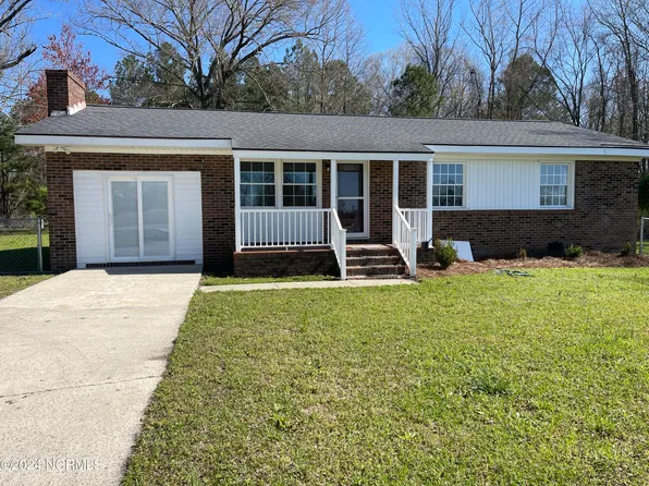 6083 Gum Swamp Road, Ayden, NC 28513