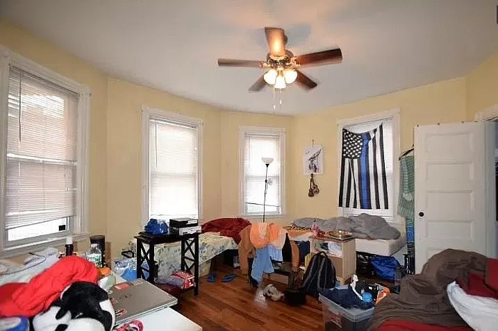 4 bed, $6,999 — Photo 2