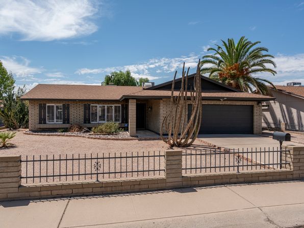 951 W La Jolla Dr