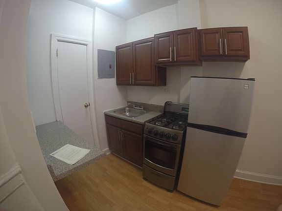 5th image of 539 E 81st St APT 3D