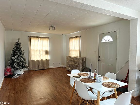 4th image of 105 N Sunny Ln