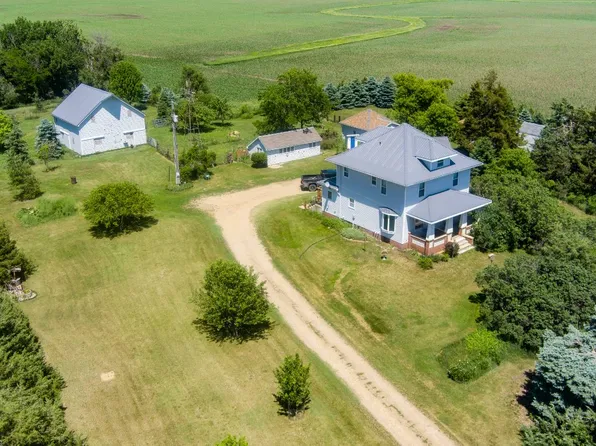 43572 241st St, Canova, SD 57321