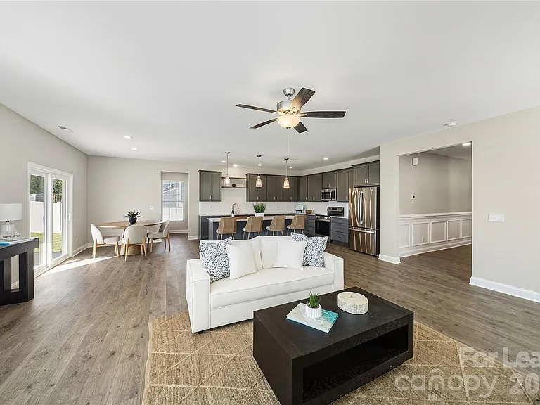 11507 Valley Oaks Ln — Photo 7