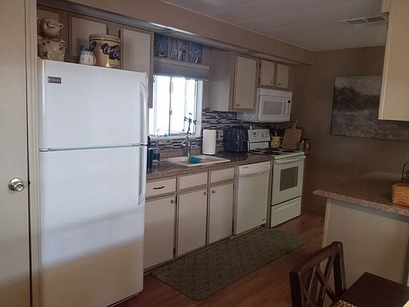 5th image of 305 S Val Vista Dr Lot 392
