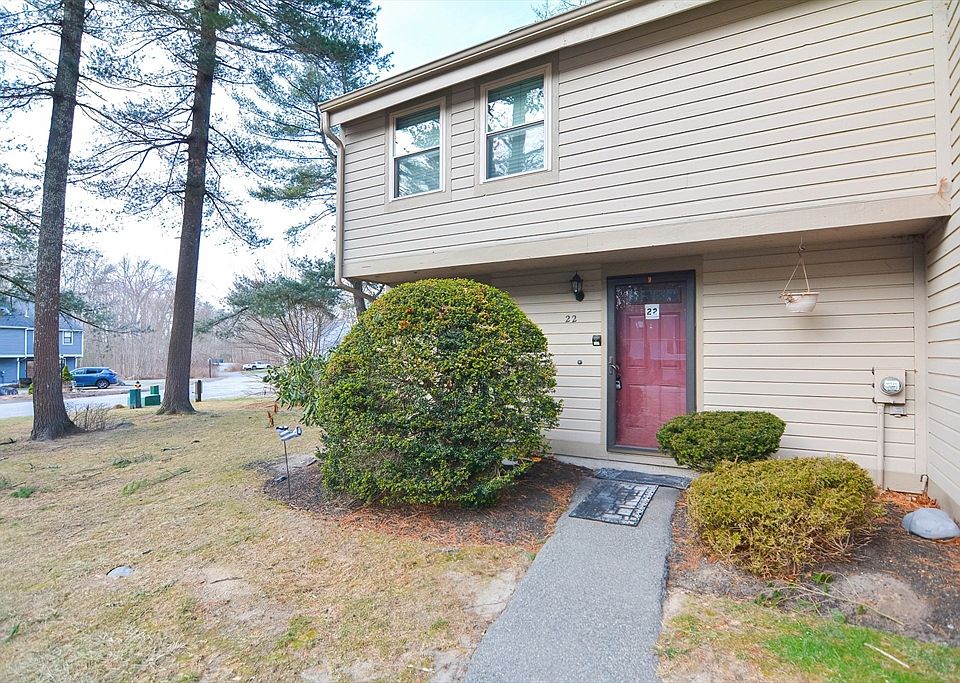 1st image of 22 Greenwood Village St S #22